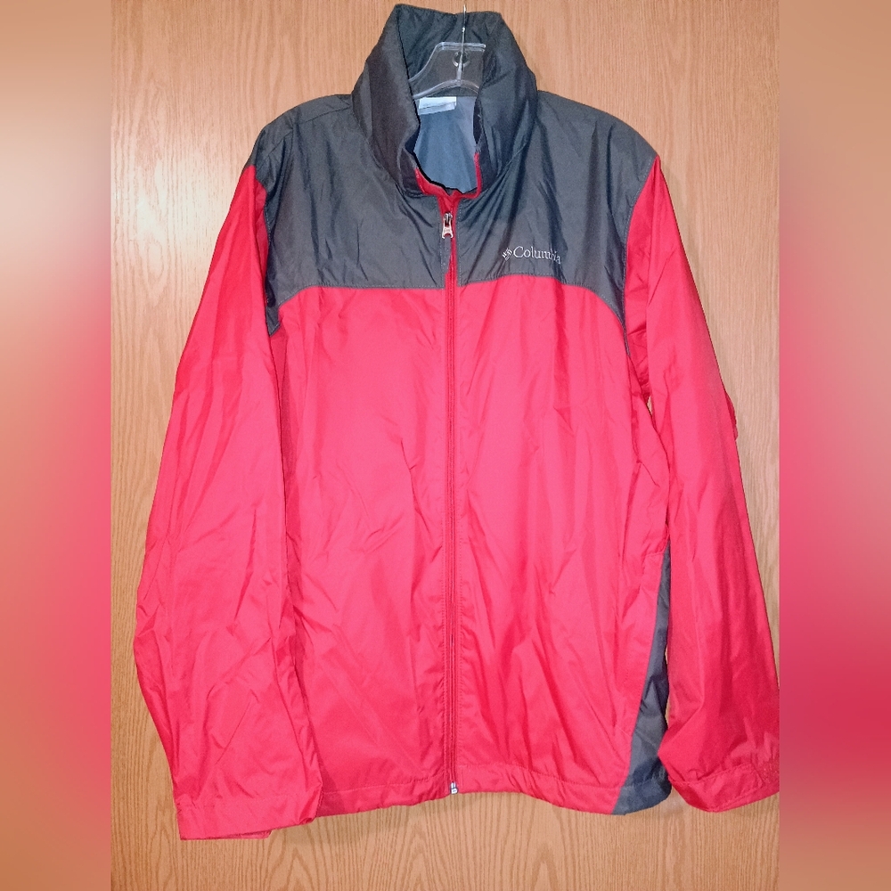 Columbia Men's Red & Gray Jacket